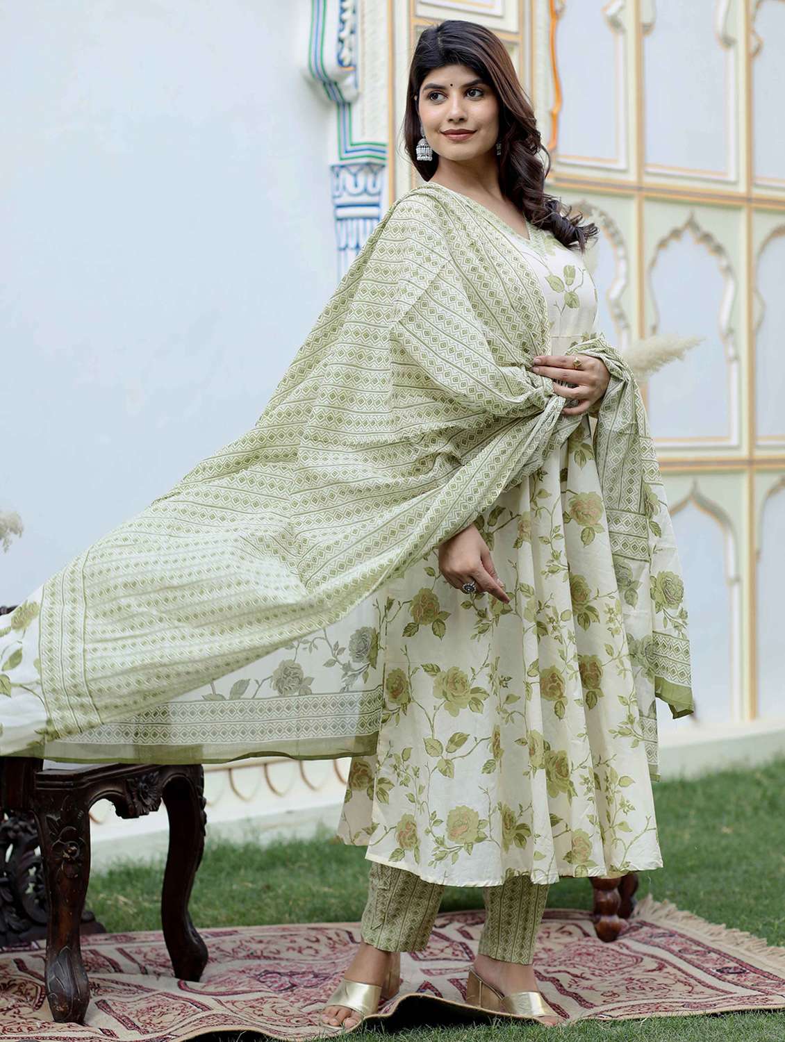 women printed three quarter sleeve kurta pant with dupatta set - 22285568 -  Standard Image - 1