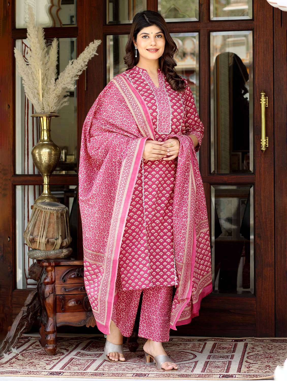 women printed three quarter sleeve kurta palazzo with dupatta set - 22285570 -  Standard Image - 1