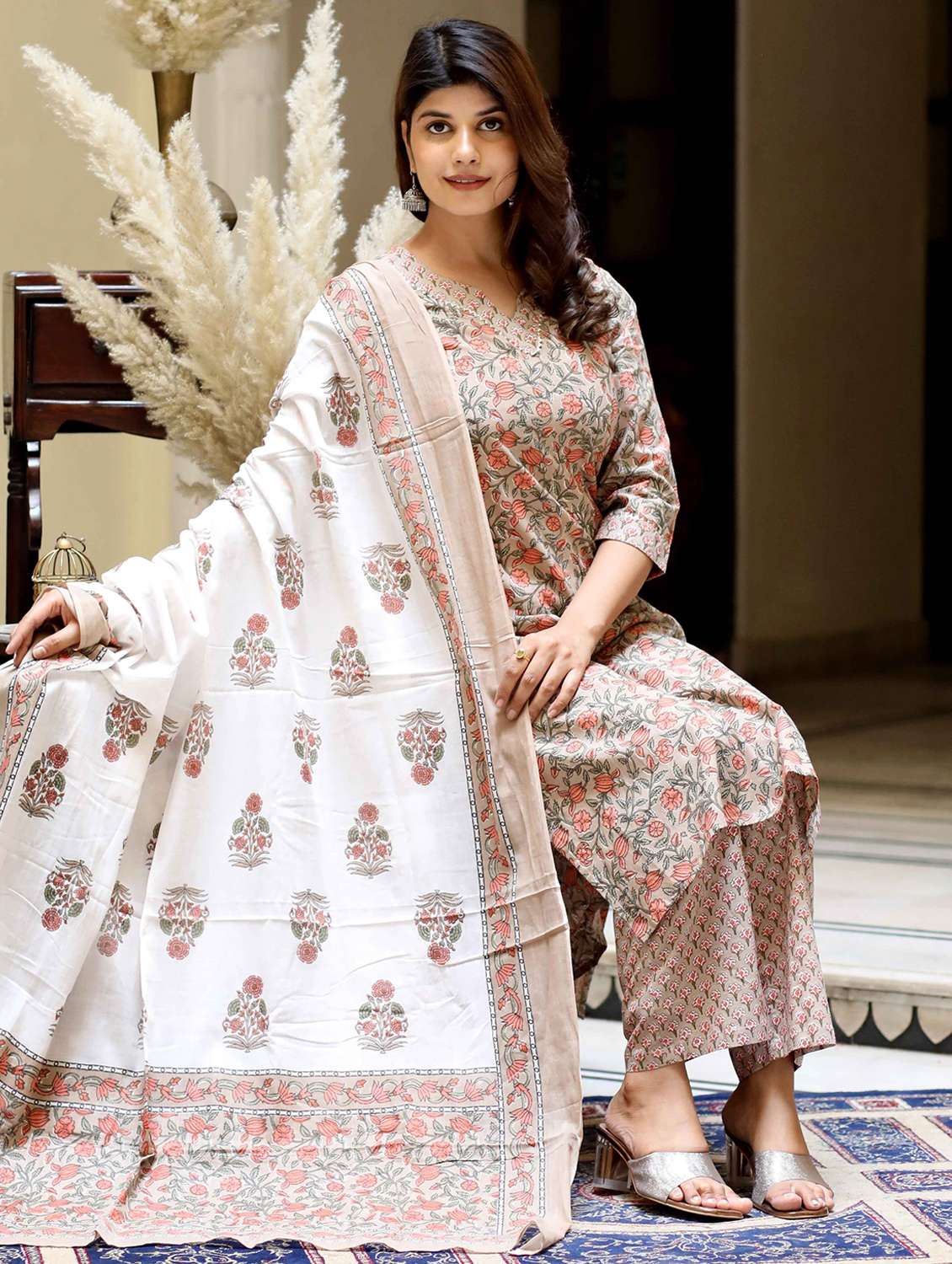 women printed three quarter sleeve kurta palazzo with dupatta set - 22285572 -  Standard Image - 1