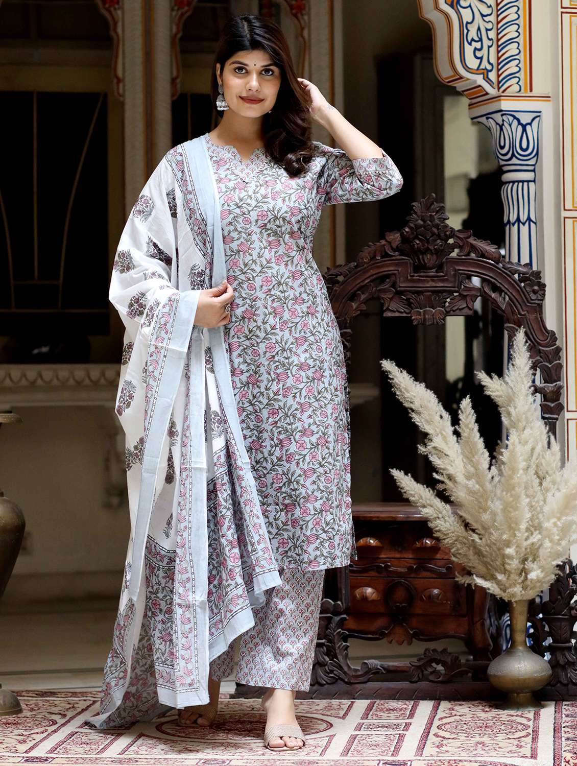 women printed three quarter sleeve kurta palazzo with dupatta set - 22285574 -  Standard Image - 1