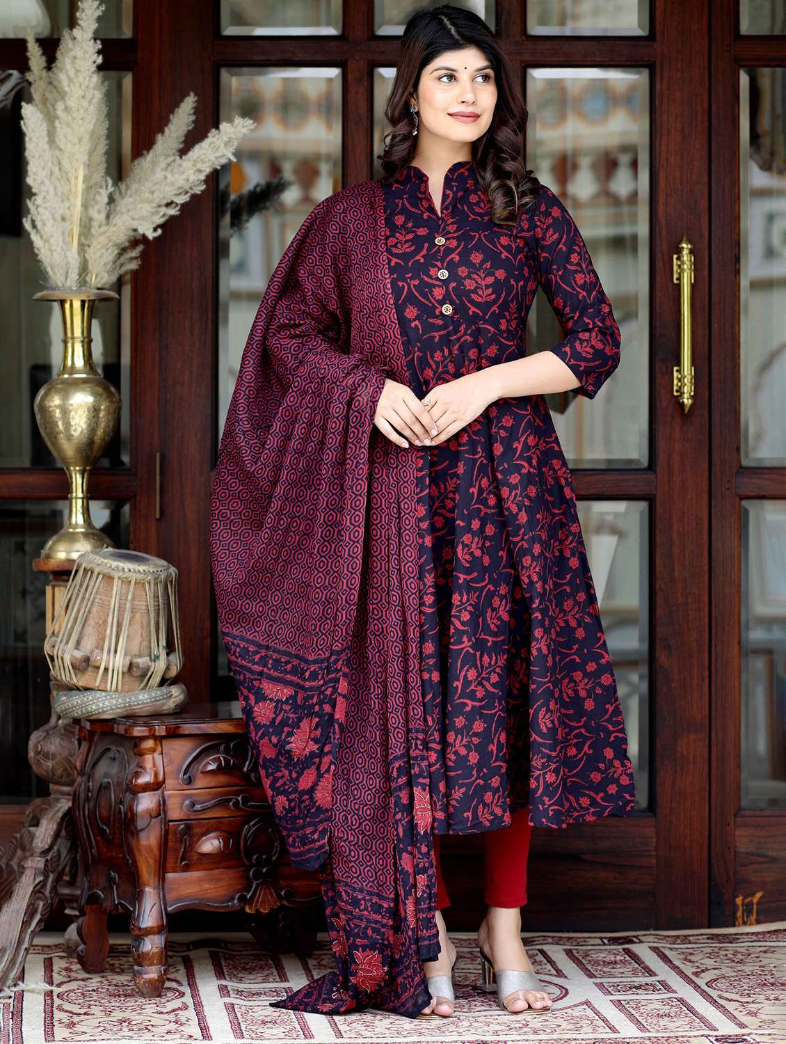 women printed three quarter sleeve kurta with dupatta set - 22285589 -  Standard Image - 1