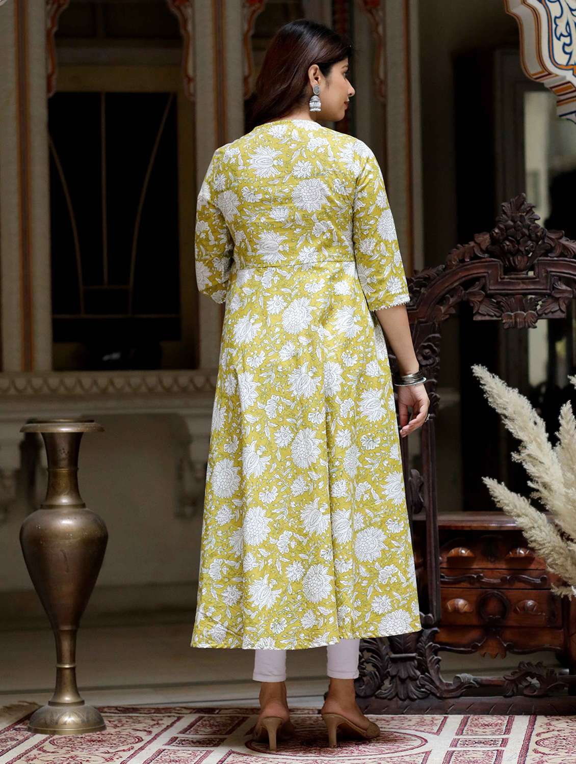 women printed three quarter sleeve kurta with dupatta set - 22285591 -  Standard Image - 4