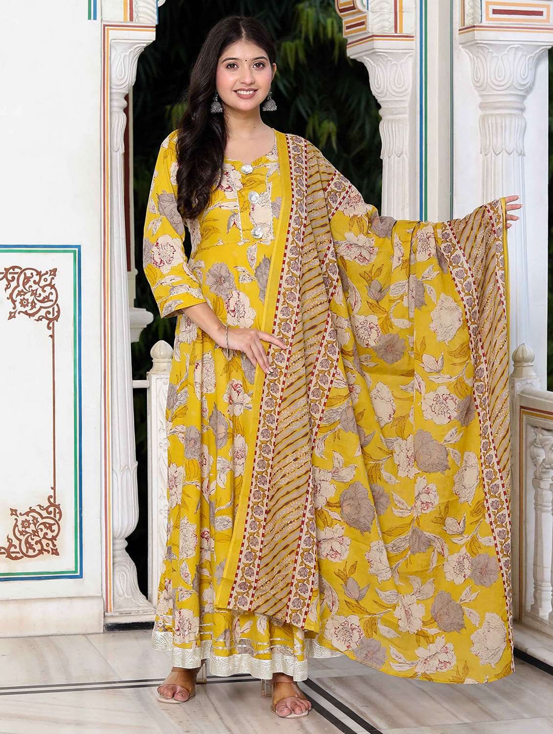 women printed three quarter sleeve kurta with dupatta set - 22285598 -  Standard Image - 1