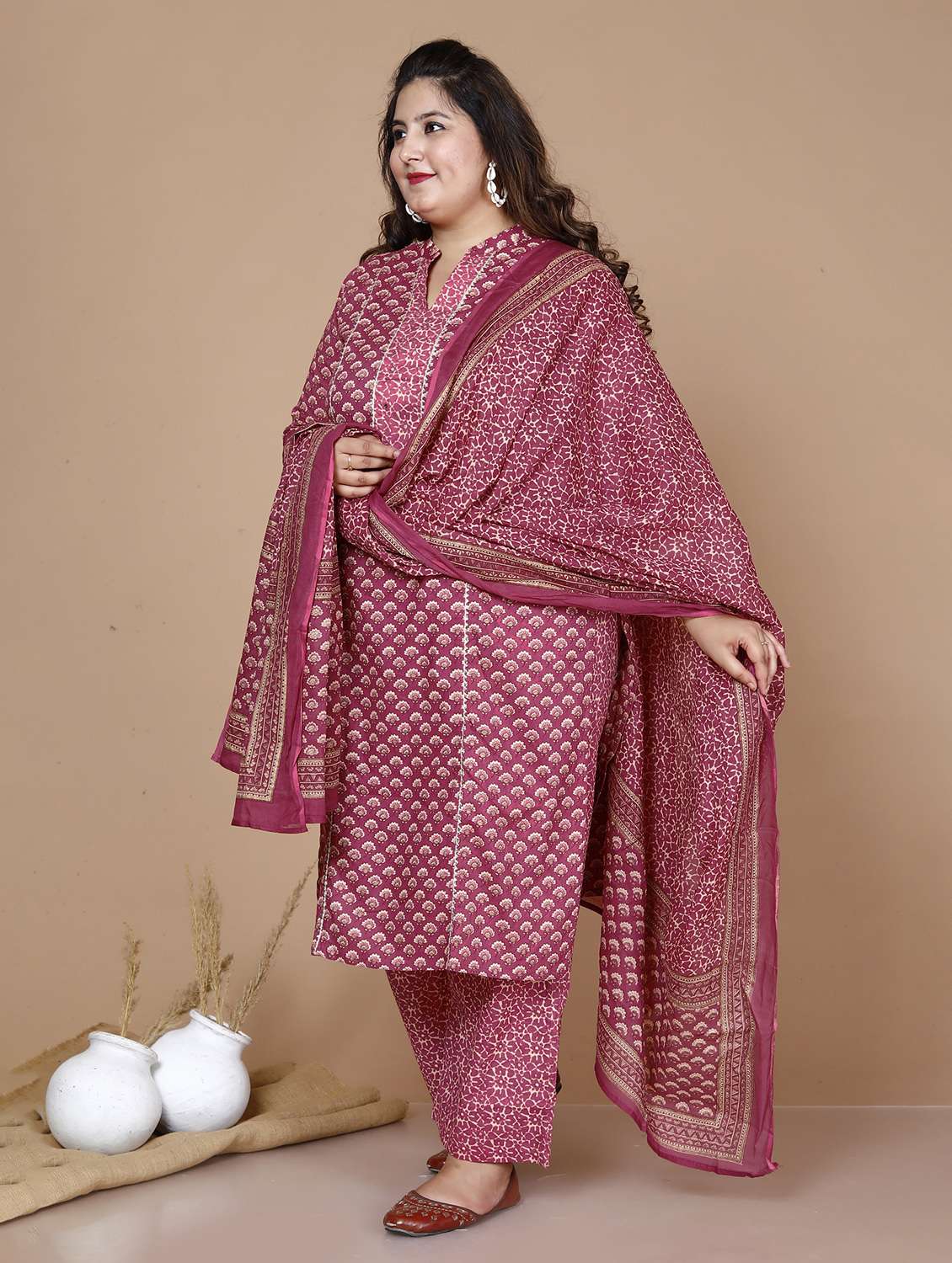 women plus size floral three quarter sleeve kurta palazzo with dupatta set - 22285628 -  Standard Image - 1