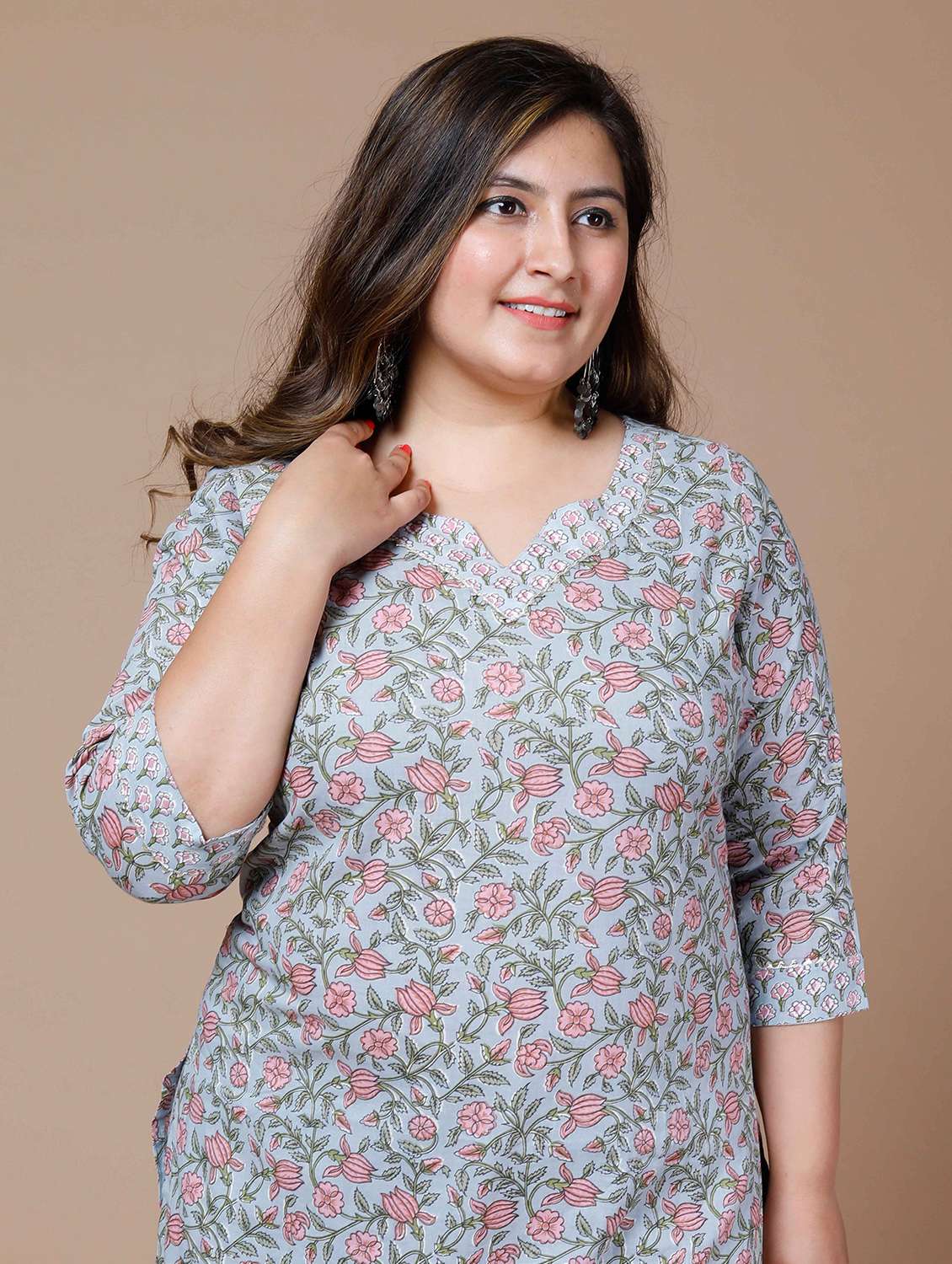 women plus size floral three quarter sleeve kurta palazzo set - 22285631 -  Standard Image - 4