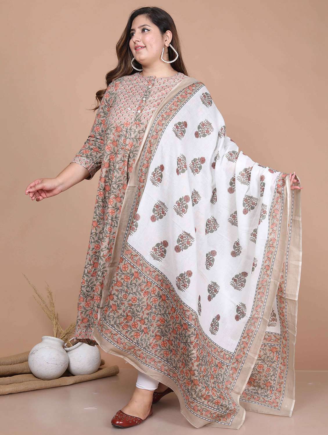 women plus size floral three quarter sleeve kurta with dupatta set - 22285652 -  Standard Image - 1