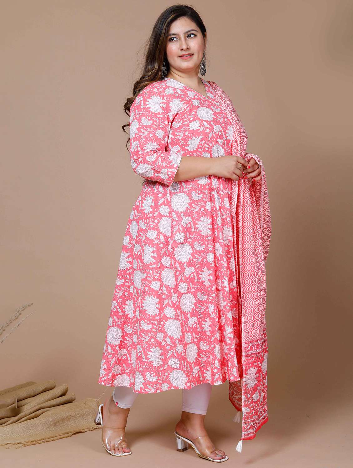women plus size floral three quarter sleeve kurta with dupatta set - 22285662 -  Standard Image - 1