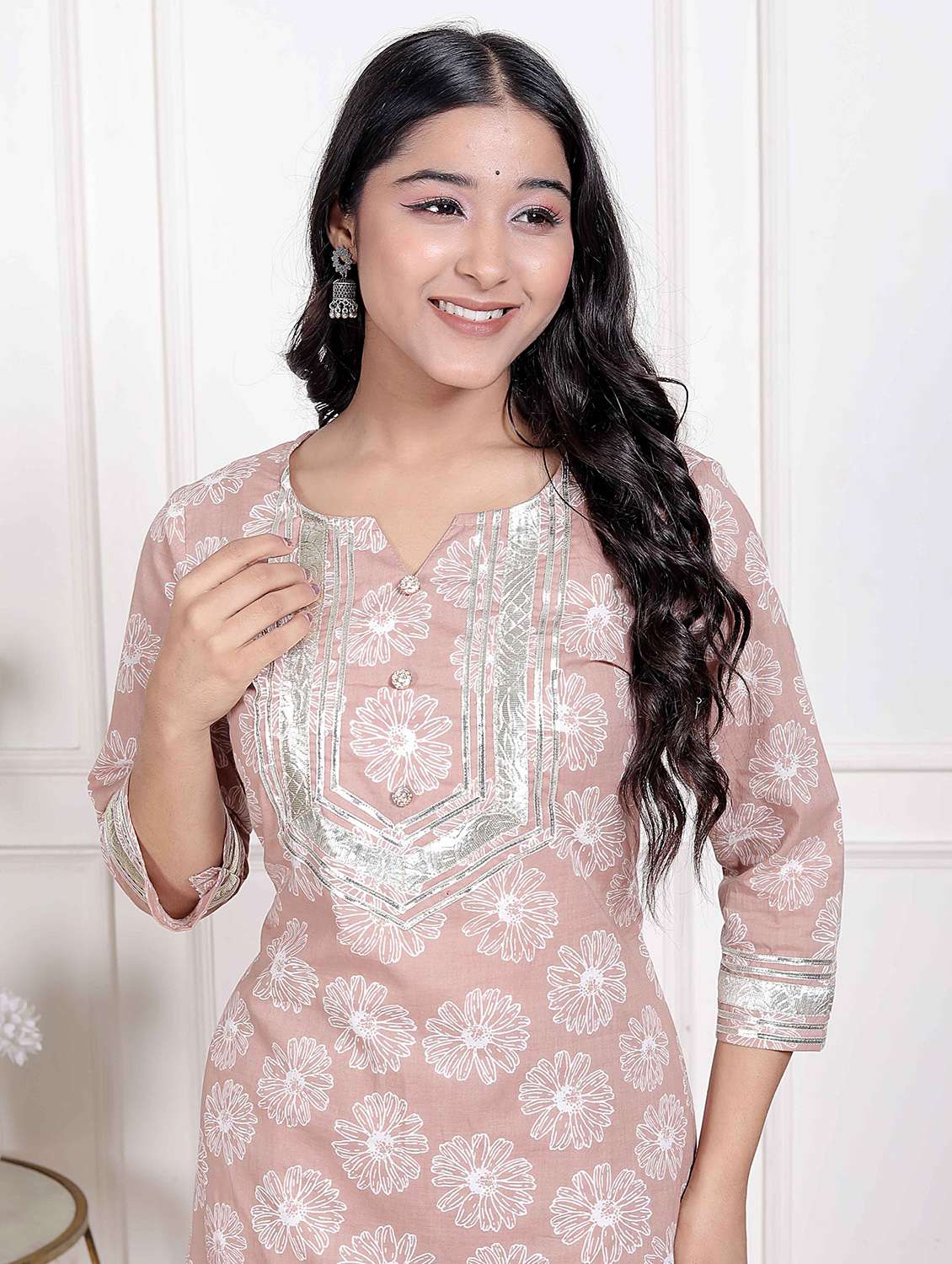 women floral three quarter sleeve kurta palazzo set - 22285670 -  Standard Image - 4