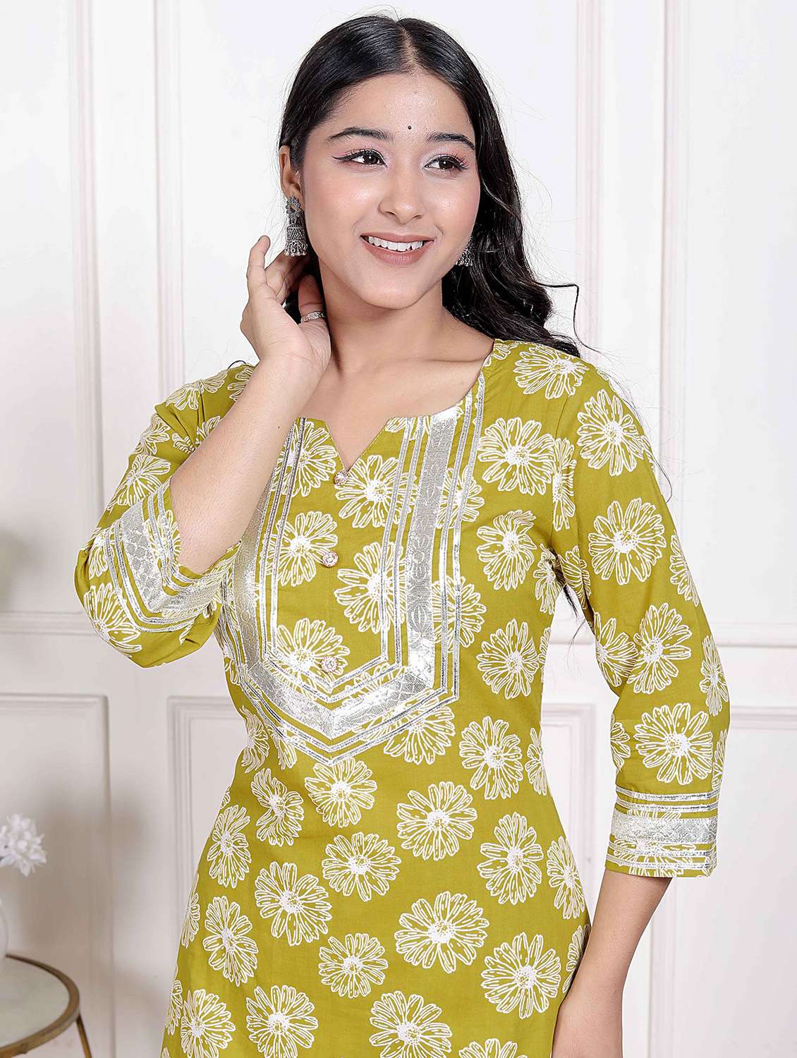 women floral three quarter sleeve kurta palazzo set - 22285671 -  Standard Image - 4