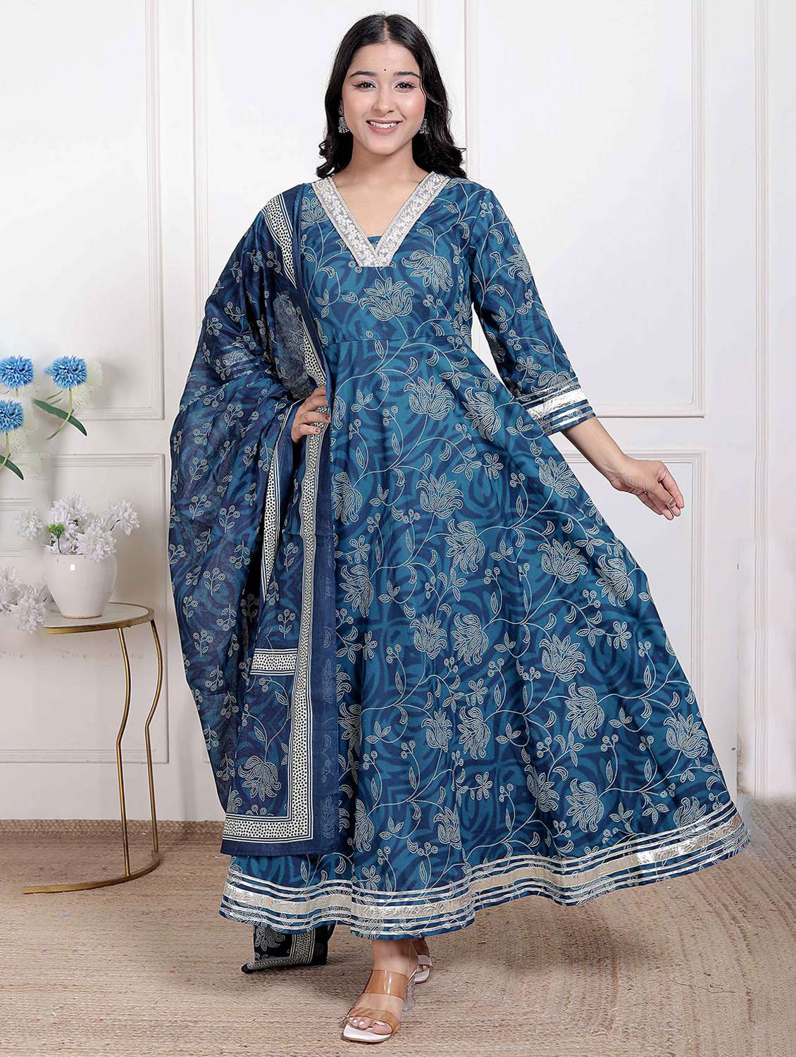 women floral three quarter sleeve kurta with dupatta set