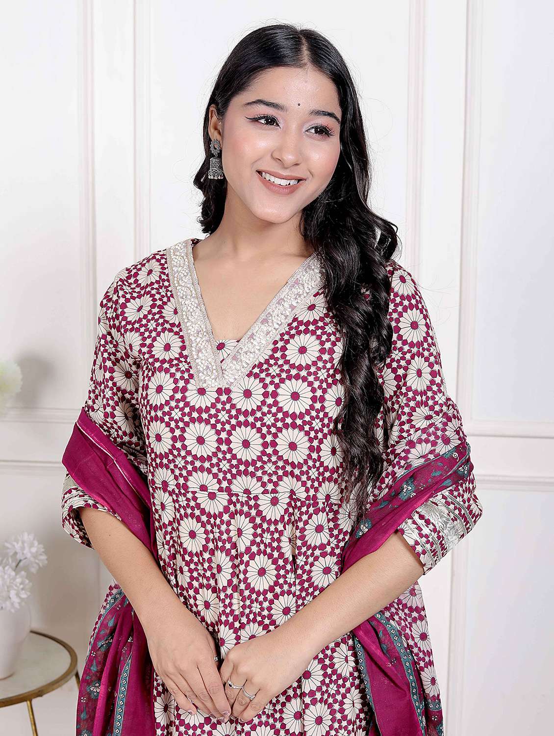 women floral three quarter sleeve kurta with dupatta set - 22285680 -  Standard Image - 4