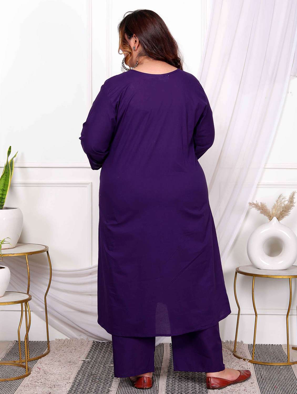 Women Plus Size Solid With Work Three Quarter Sleeve Kurta Pant Set - 22285698 -  Standard Image - 1