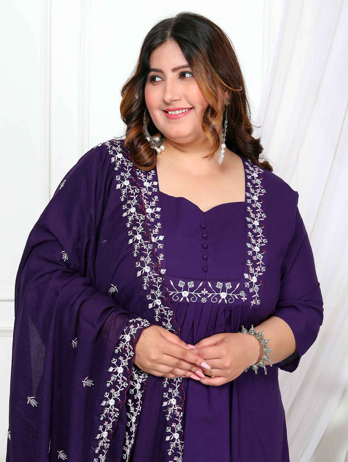 women plus size solid with work three quarter sleeve kurta pant with dupatta - 22285699 -  Standard Image - 4