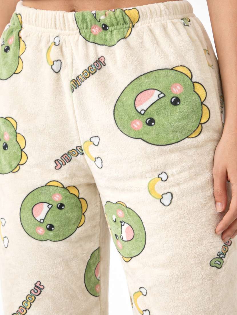 women printed mid rise fleece pajama - 22285925 -  Standard Image - 4