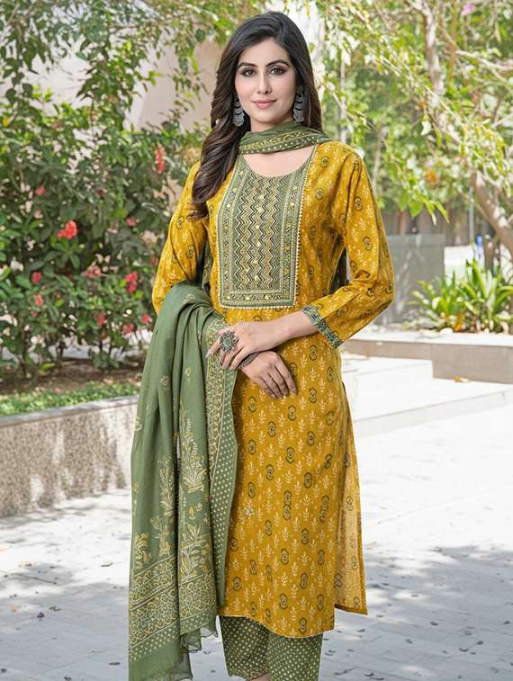 women printed three quarter sleeve kurta pant with dupatta set - 22286477 -  Standard Image - 1