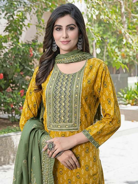 women printed three quarter sleeve kurta pant with dupatta set - 22286477 -  Standard Image - 4