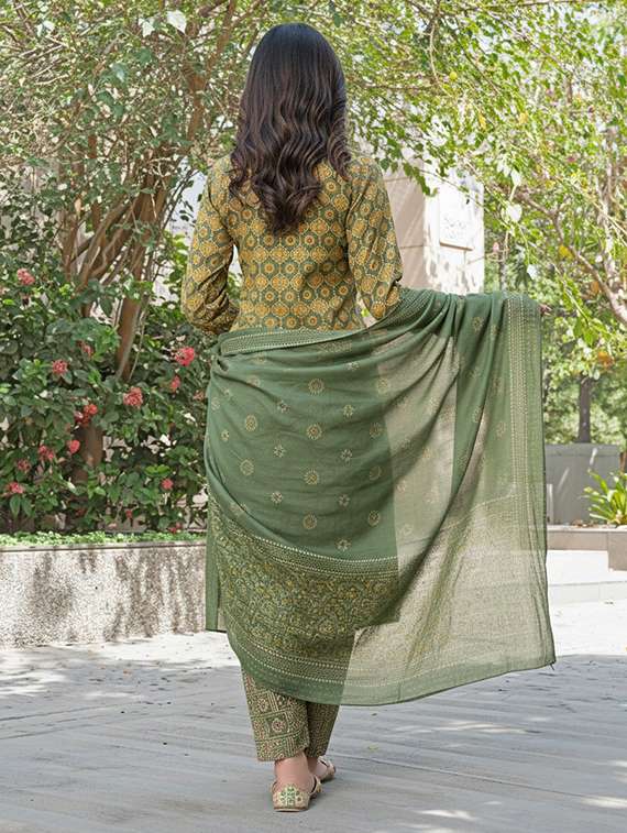 women printed three quarter sleeve kurta pant with dupatta set - 22286481 -  Standard Image - 4