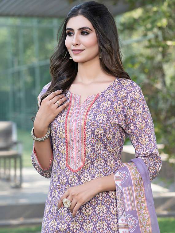 women printed three quarter sleeve kurta pant with dupatta set - 22286492 -  Standard Image - 4