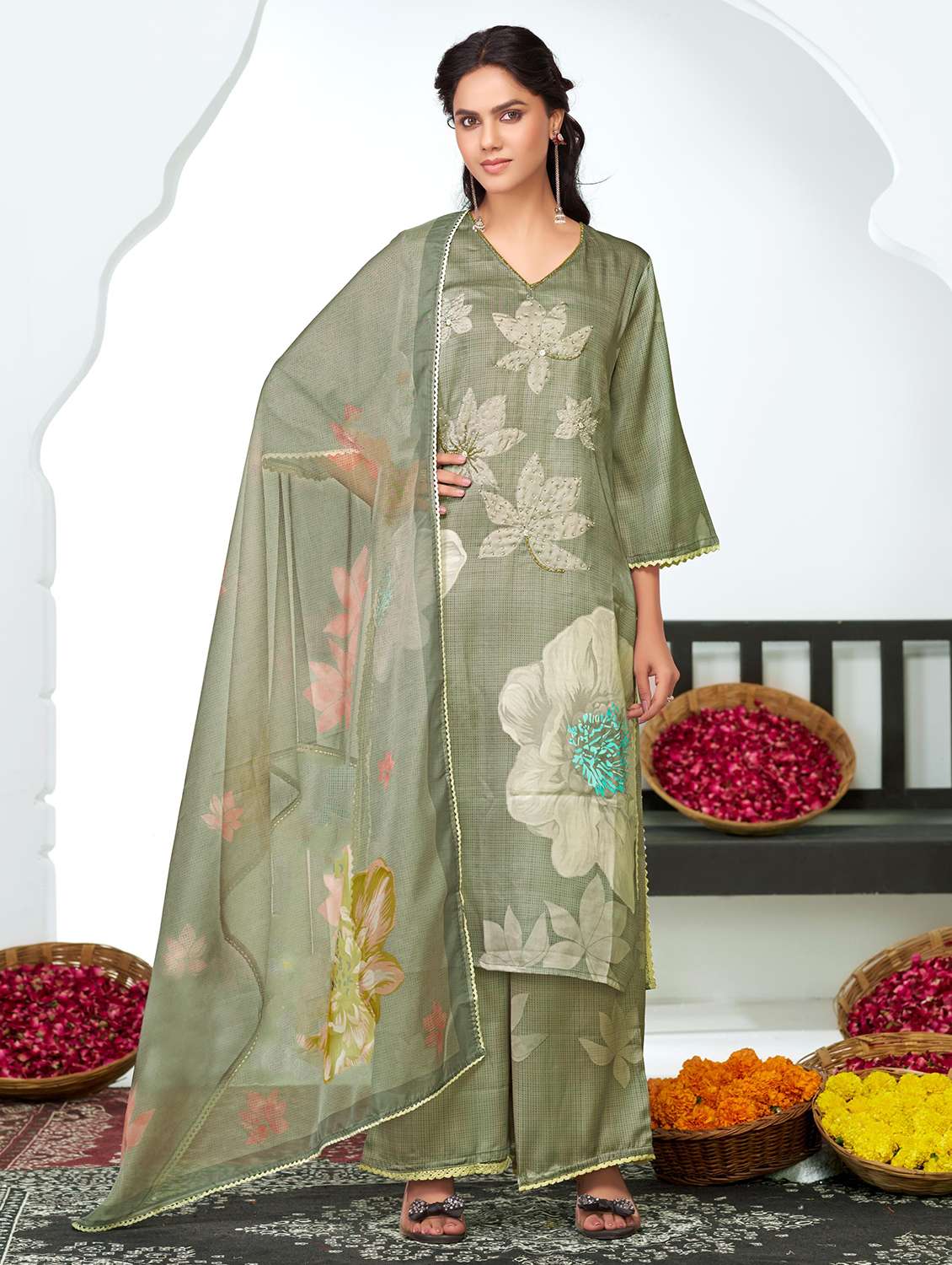 women floral three quarter sleeve kurta palazzo with dupatta set