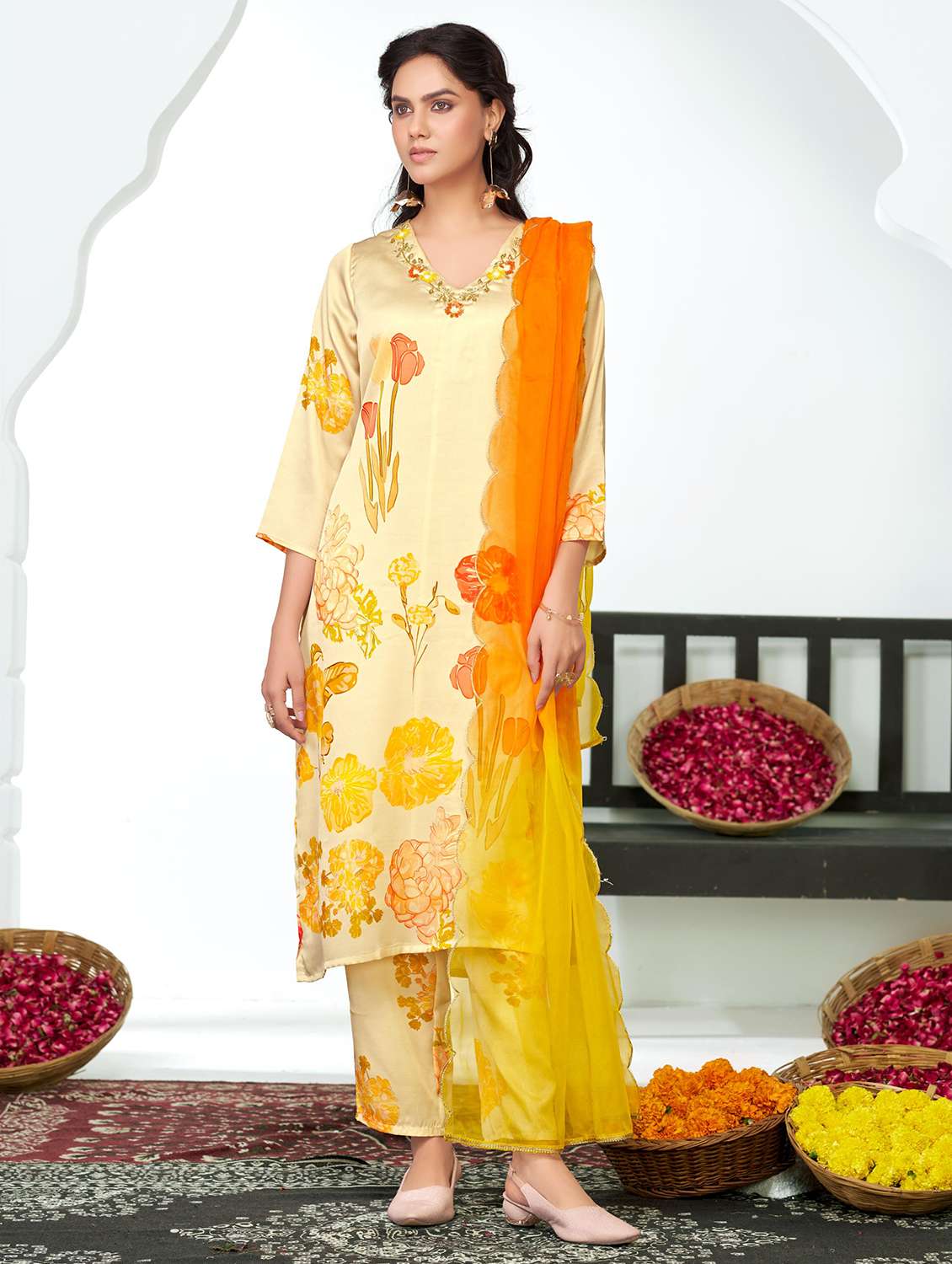 women floral three quarter sleeve kurta pant with dupatta set