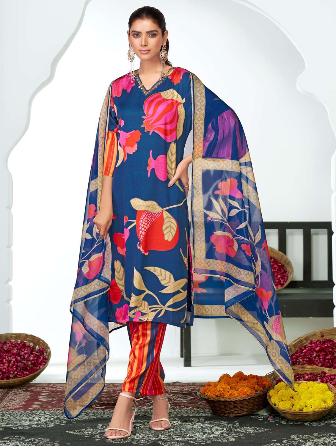 women floral bell sleeve kurta pant with dupatta set - 22286530 -  Standard Image - 1