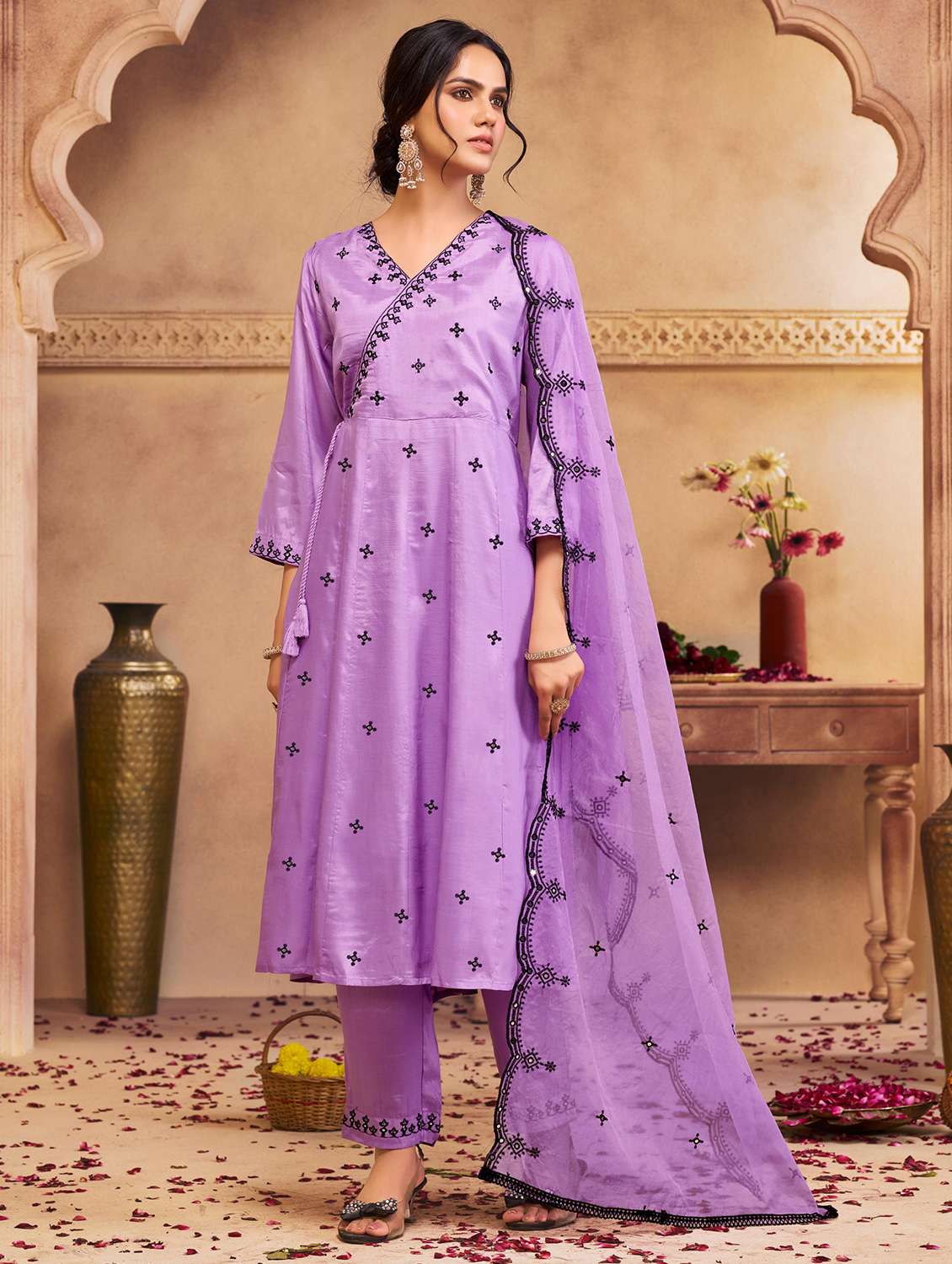 women solid with work three quarter sleeve kurta pant with dupatta set