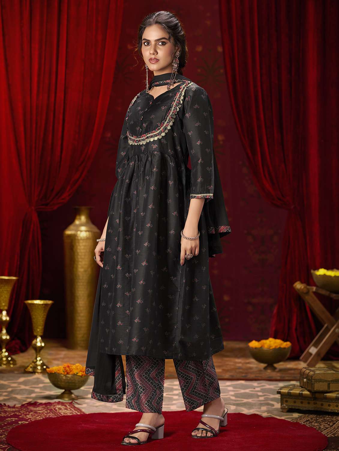 women printed three quarter sleeve kurta pant with dupatta set - 22286538 -  Standard Image - 1