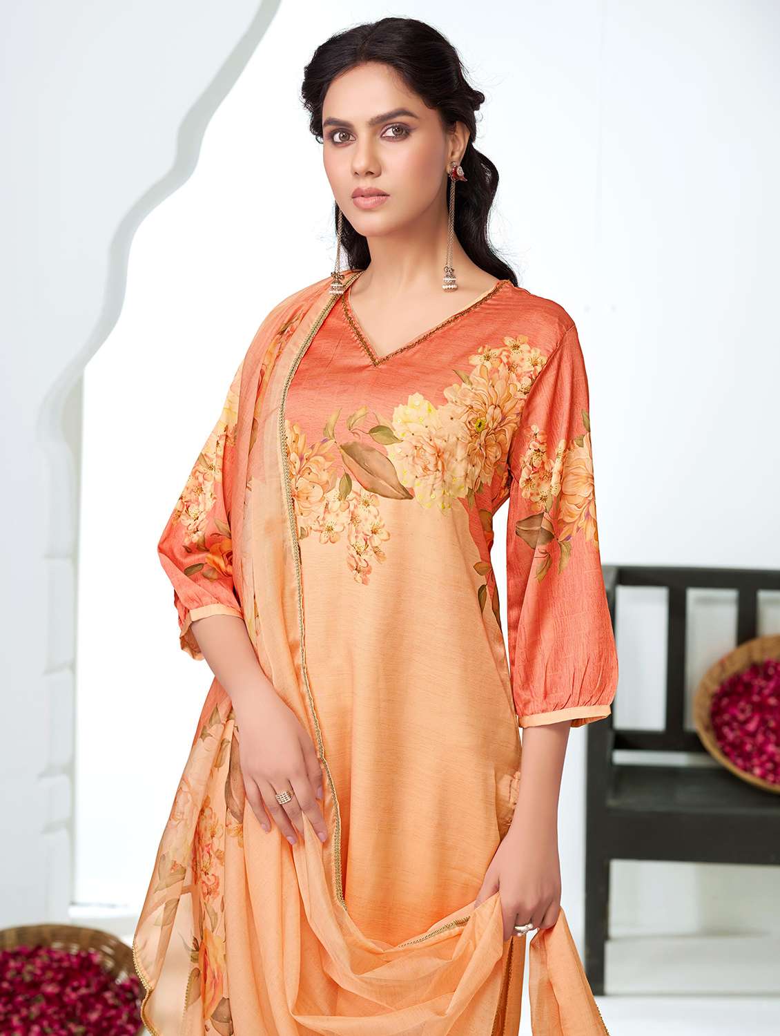 women floral three quarter sleeve kurta pant with dupatta set - 22286542 -  Standard Image - 4