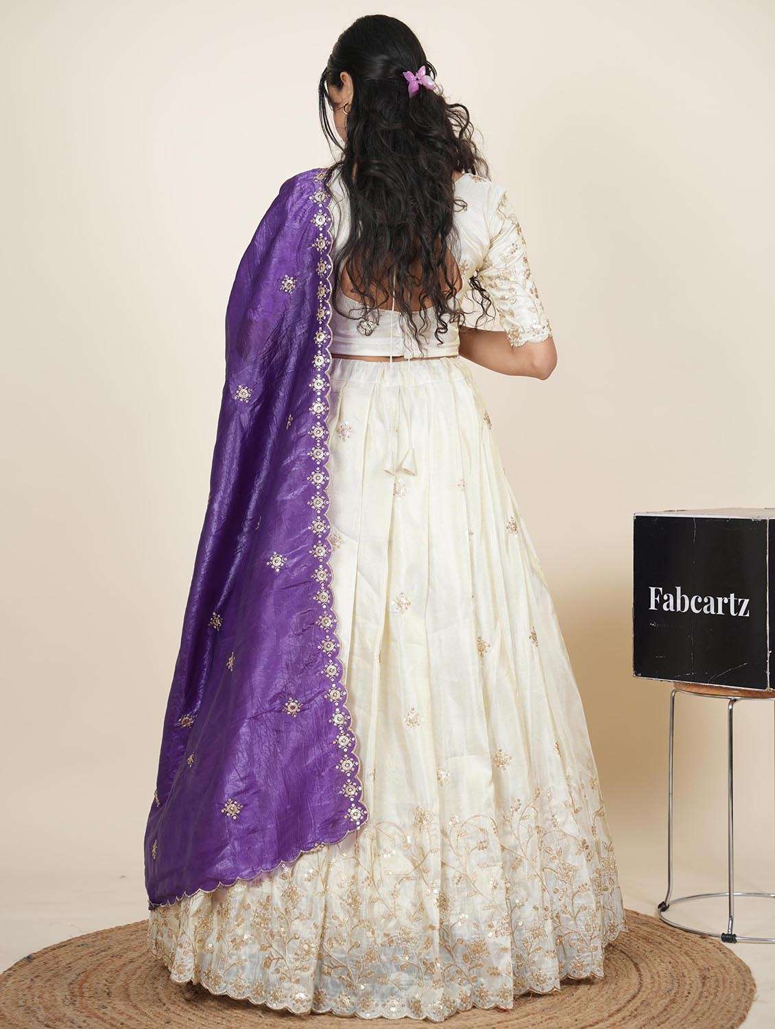 women solid with work semi-stitched flared lehenga - 22286940 -  Standard Image - 4