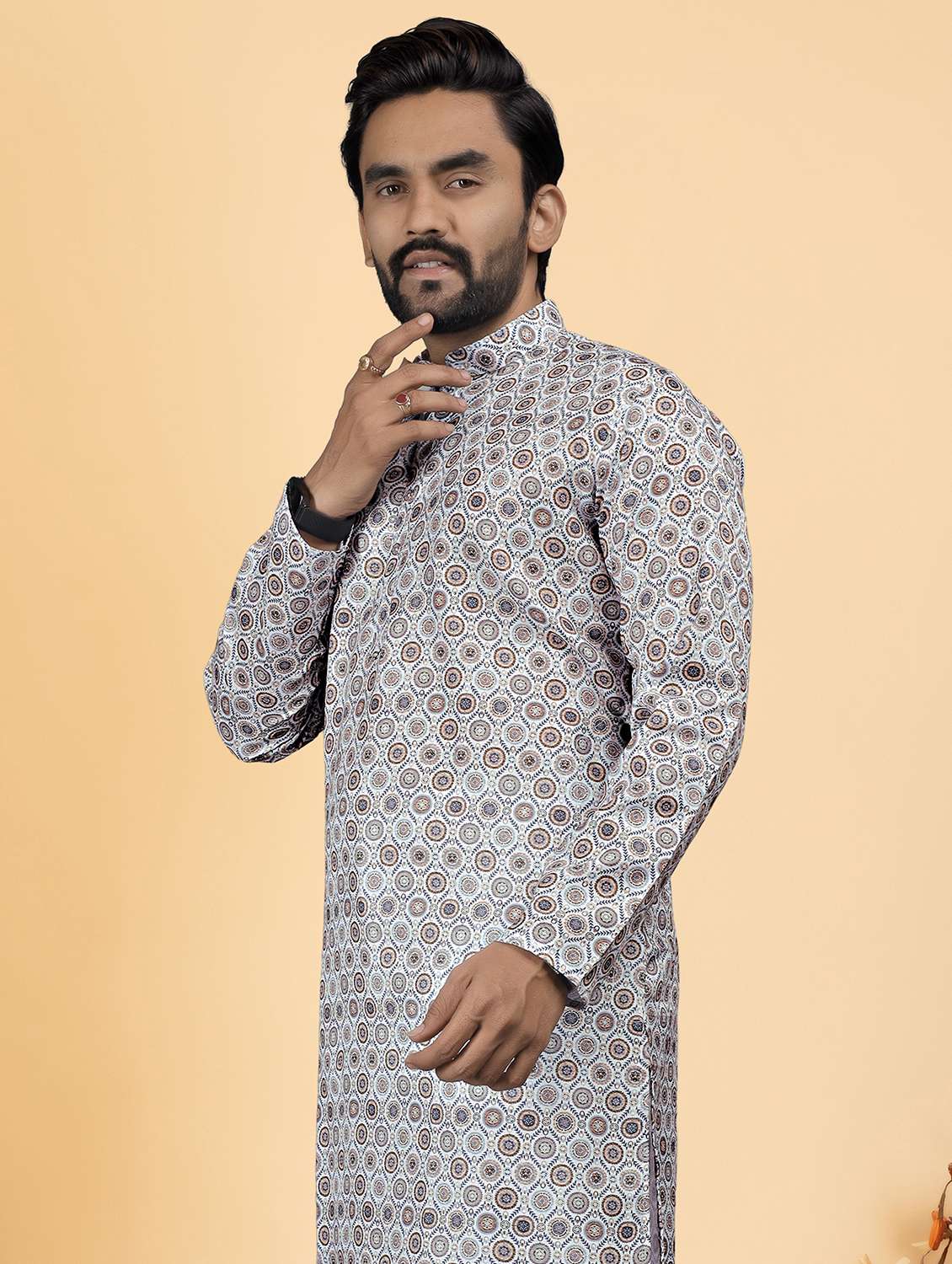 men printed mandarin neck long kurta - 22286976 -  Standard Image - 4