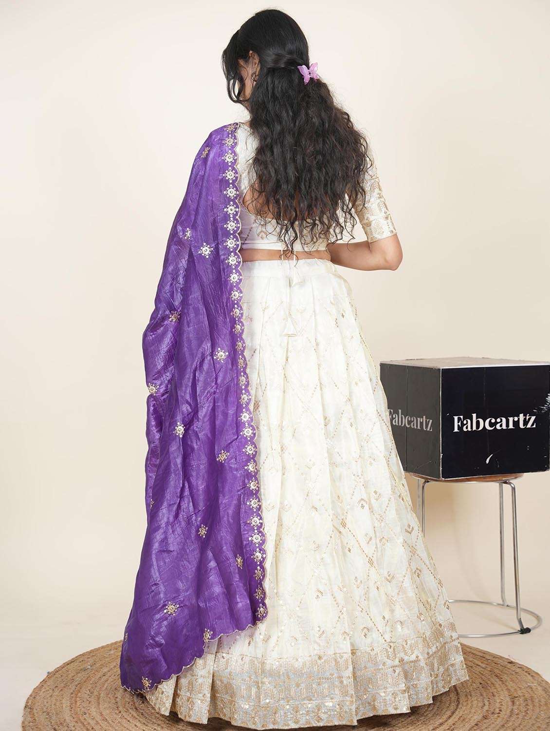 women solid with work semi-stitched flared lehenga - 22287083 -  Standard Image - 4