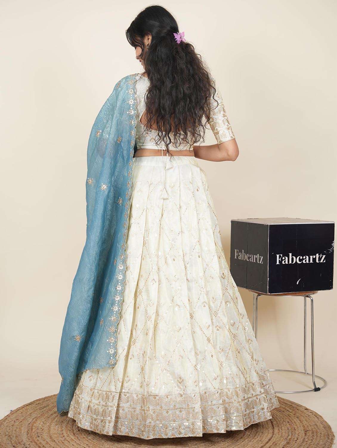 women solid with work semi-stitched flared lehenga - 22287086 -  Standard Image - 4