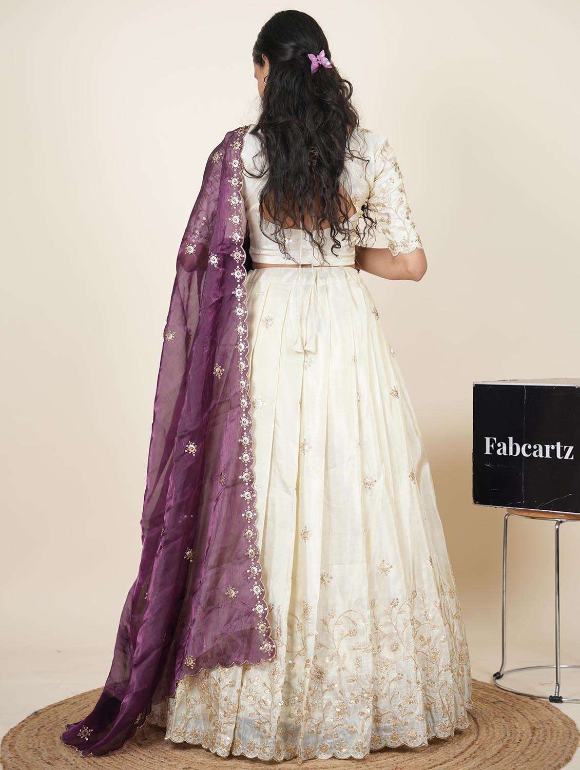 women solid with work semi-stitched flared lehenga - 22287089 -  Standard Image - 4