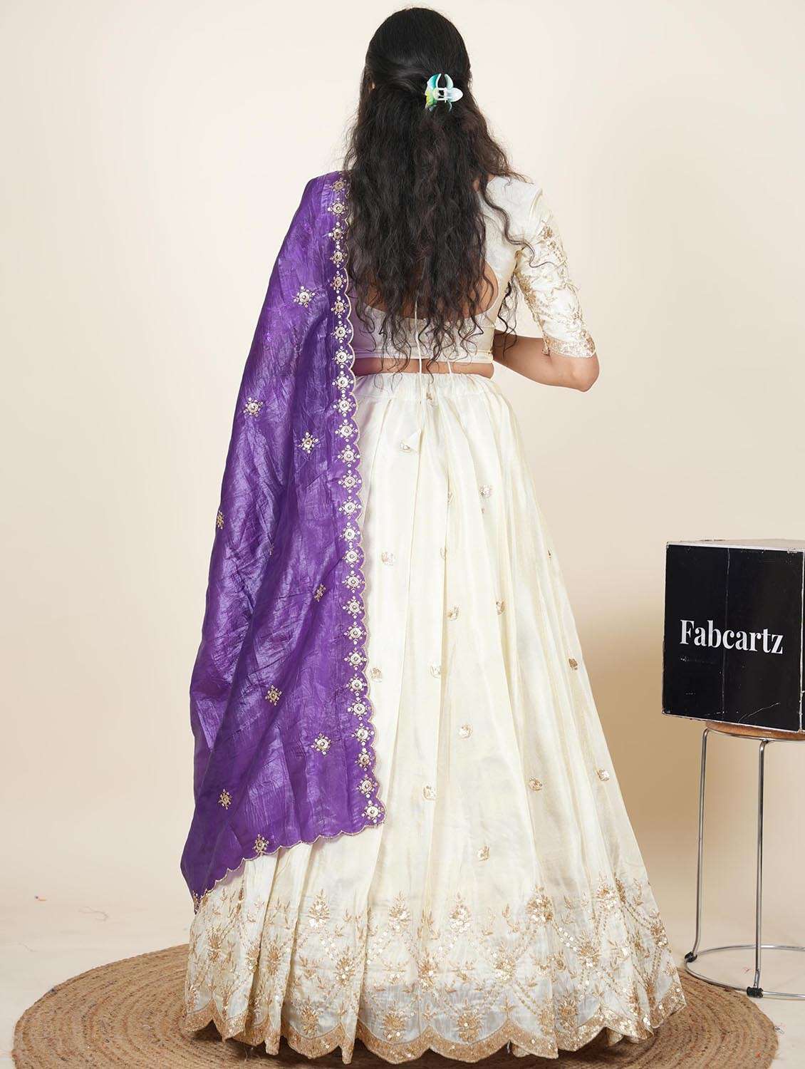 women solid with work semi-stitched flared lehenga - 22287093 -  Standard Image - 4