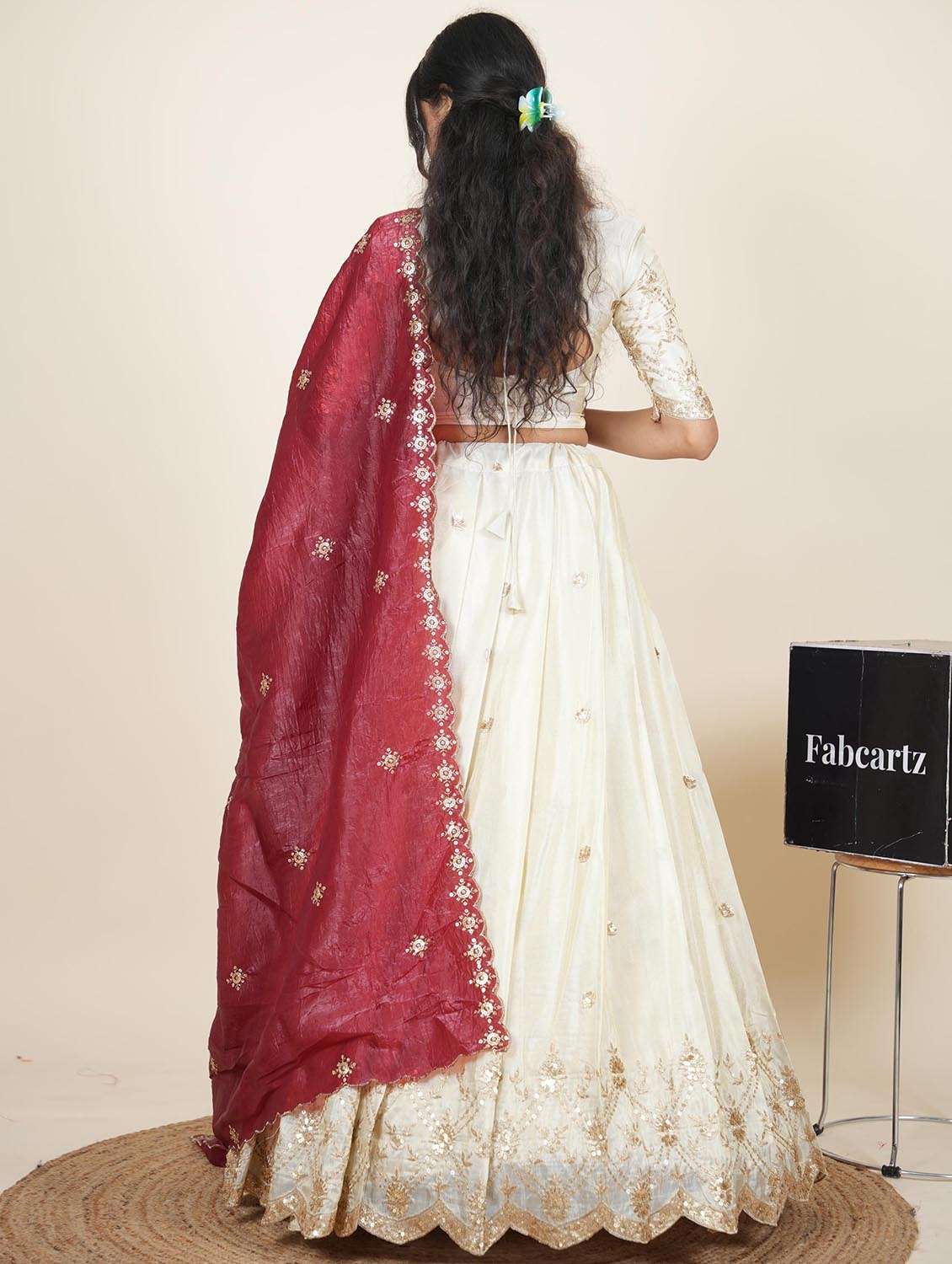 women solid with work semi-stitched flared lehenga - 22287095 -  Standard Image - 4