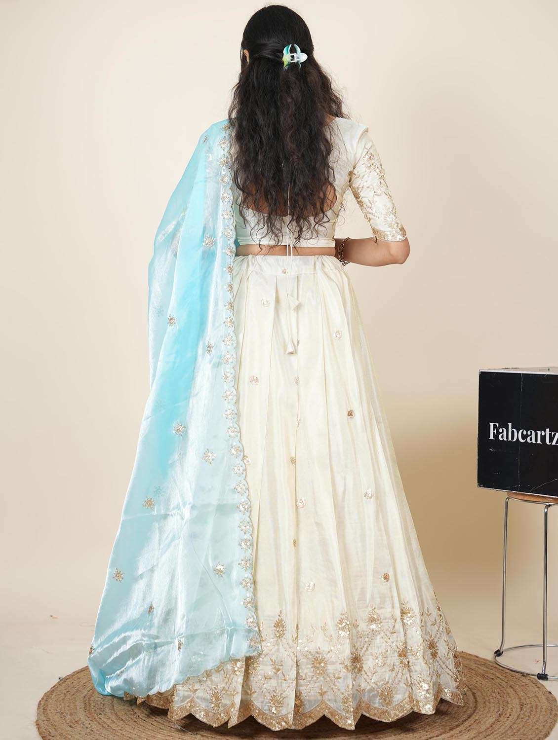 women solid with work semi-stitched flared lehenga - 22287100 -  Standard Image - 4