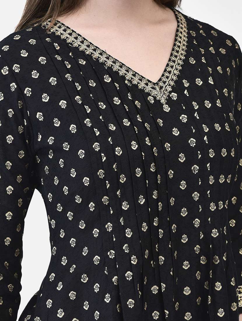 women printed  three quarter sleeve a-line kurti - 22287102 -  Standard Image - 4