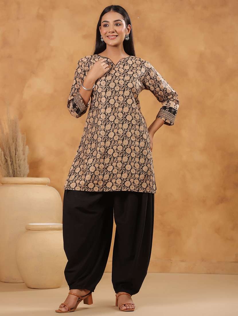 women floral three quarter sleeve straight kurti