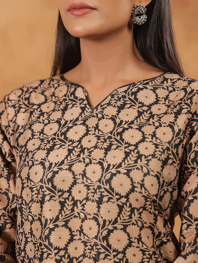 women floral three quarter sleeve straight kurti - 22287103 -  Standard Image - 4