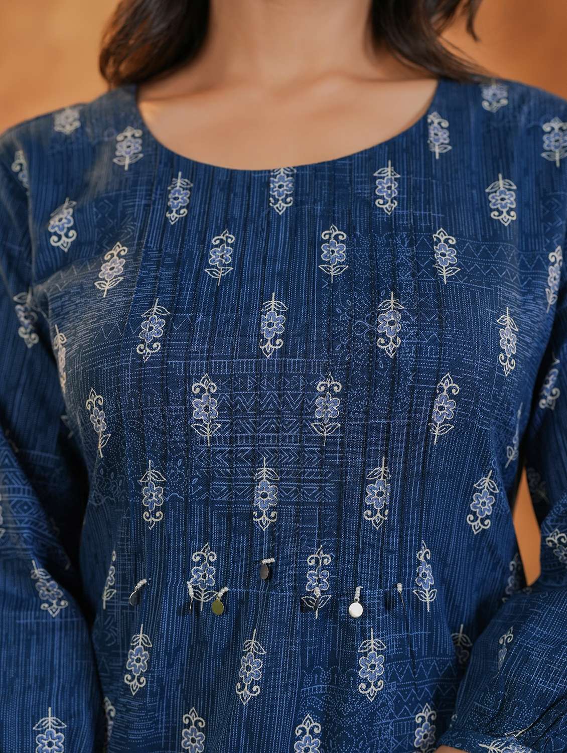 women printed three quarter sleeve straight kurti - 22287110 -  Standard Image - 4