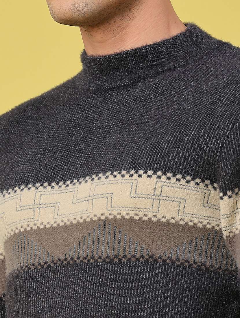 men self design long sleeve regular fit pullover  - 22287360 -  Standard Image - 4