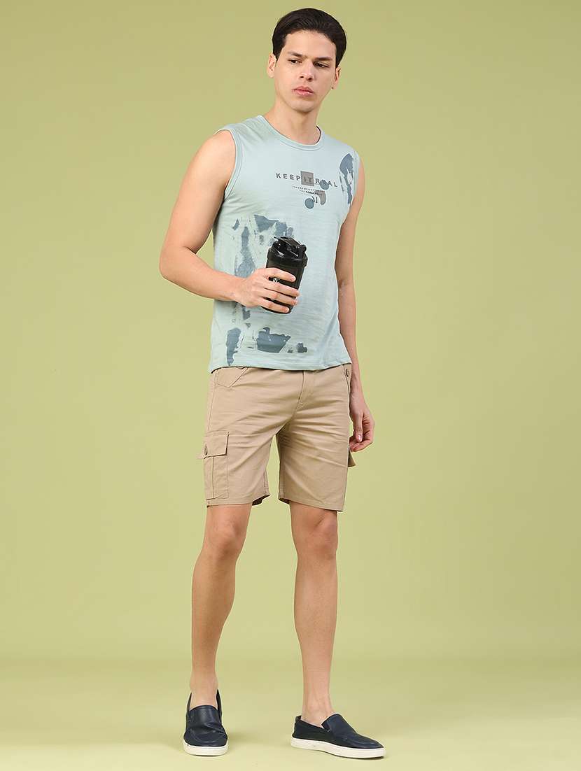 men solid mid rise regular fit cargo shorts - 22287381 -  Standard Image - 4