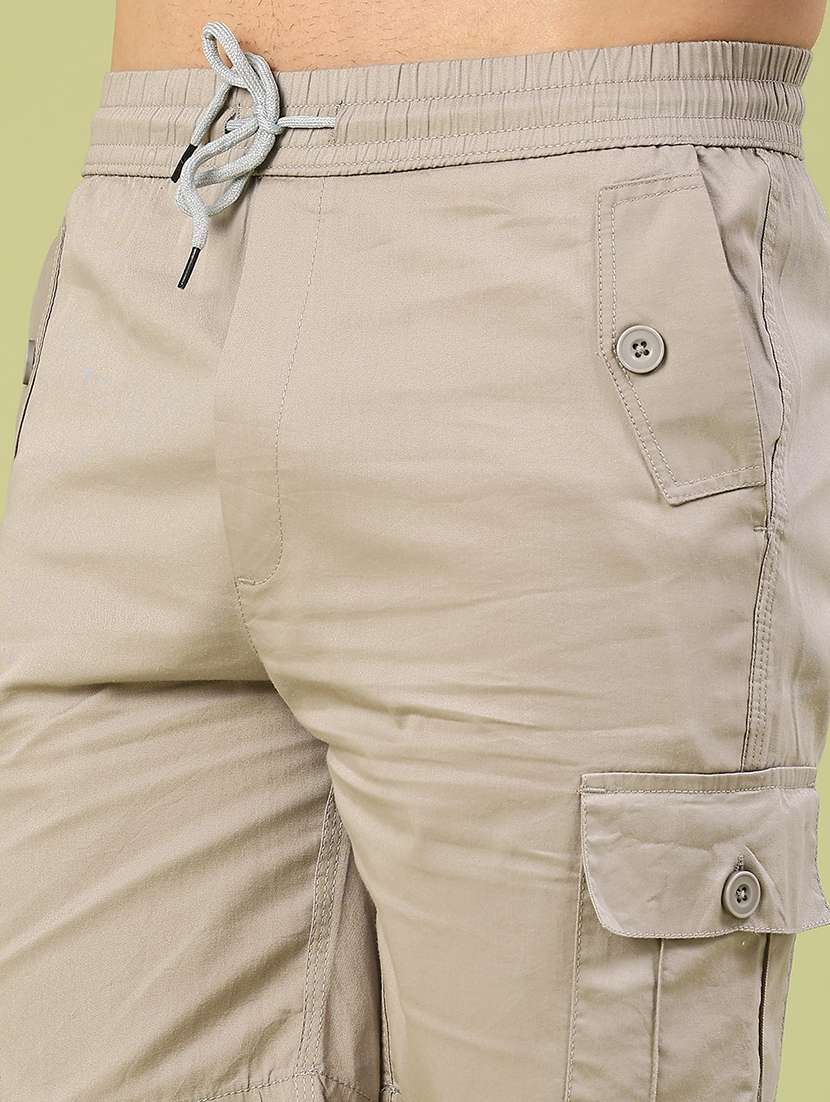 men solid mid rise regular fit cargo shorts - 22287382 -  Standard Image - 1