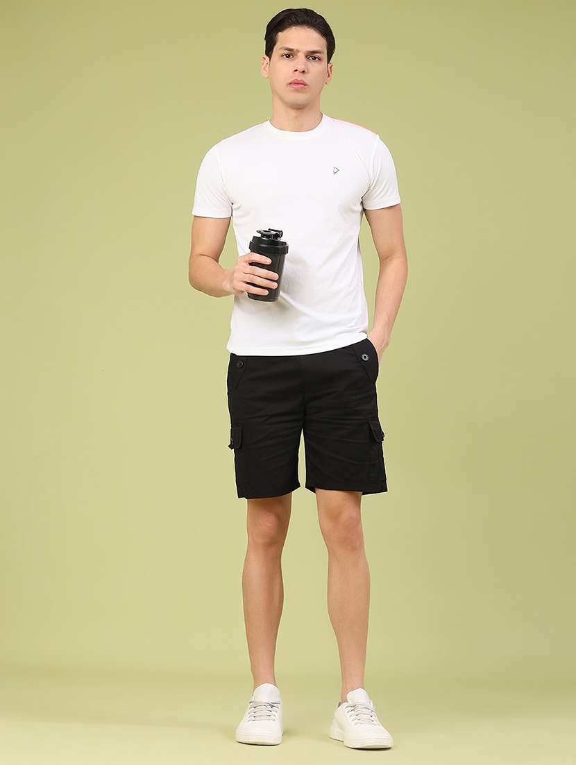 men solid mid rise regular fit cargo shorts - 22287384 -  Standard Image - 4