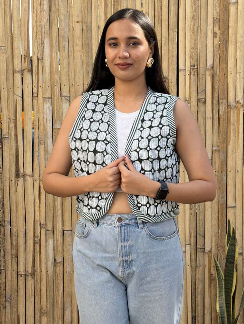 women printed sleeveless crop jacket - 22287692 -  Standard Image - 1