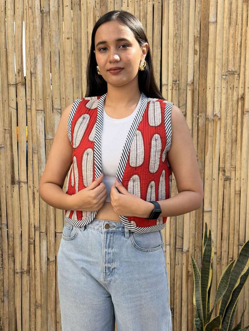 women printed mandarin neck sleeveless jacket - 22287693 -  Standard Image - 1