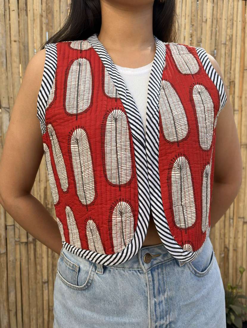 women printed mandarin neck sleeveless jacket - 22287693 -  Standard Image - 4