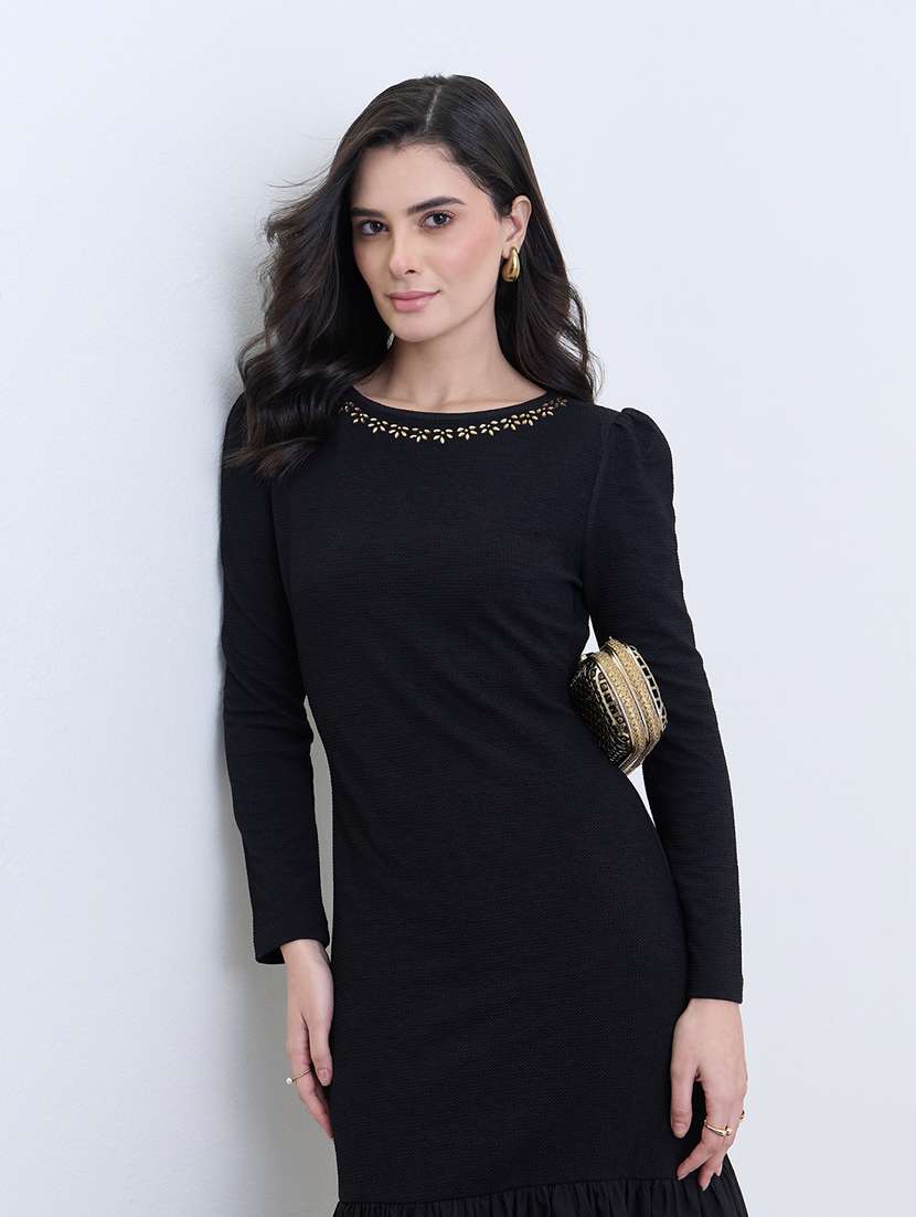 women black solid long sleeve ballon dress - 22287837 -  Standard Image - 1