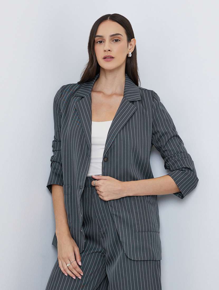 women striped long sleeve single breasted blazer