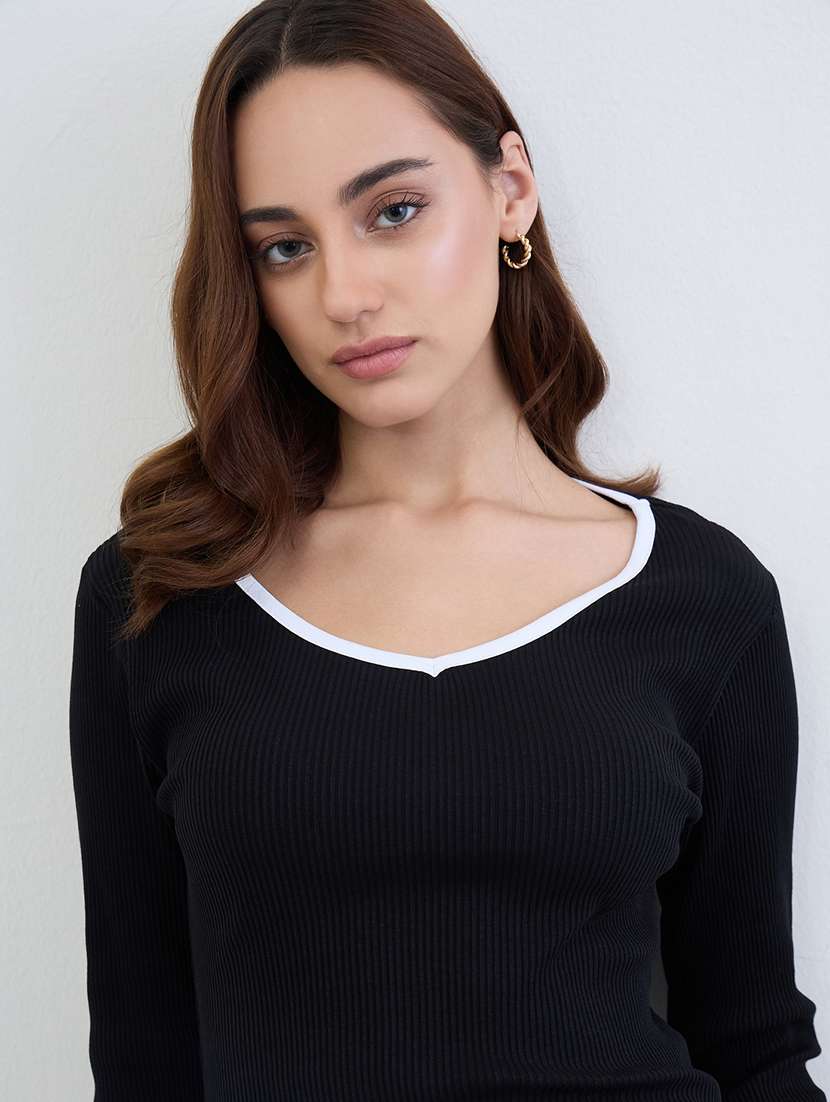 women solid long sleeve straight top - 22287876 -  Standard Image - 4